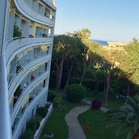 2 Chambres Pervenches * Cannes